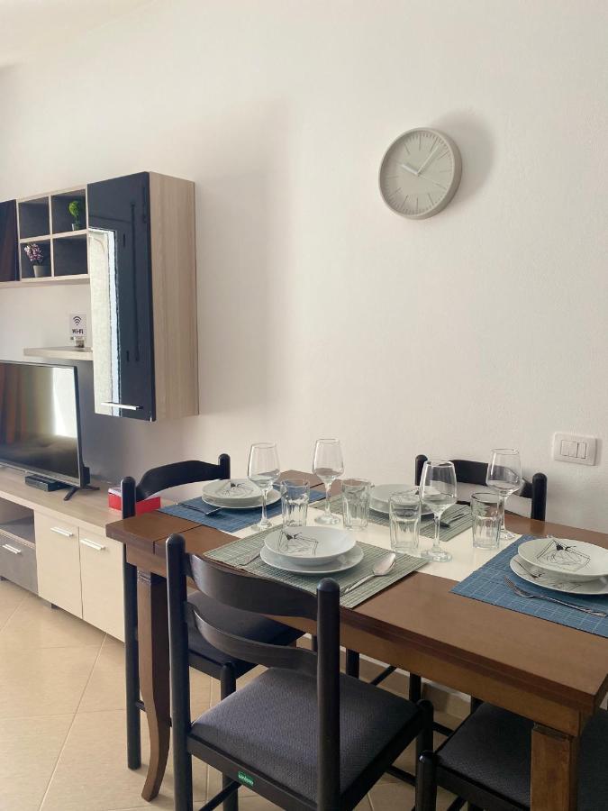 Siloria Apartments Vlorë Esterno foto
